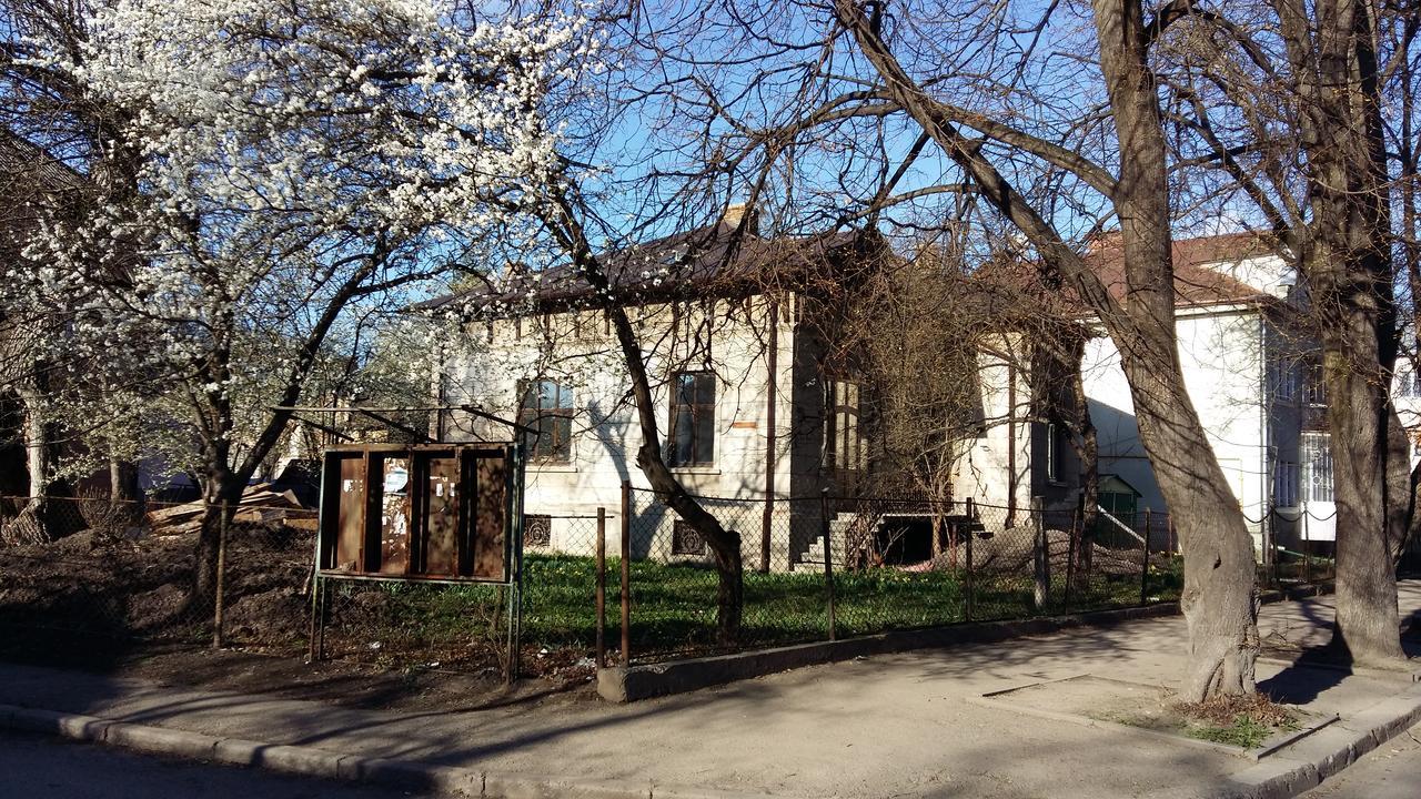 Hostel MIF Iwano-Frankiwsk Exterior foto